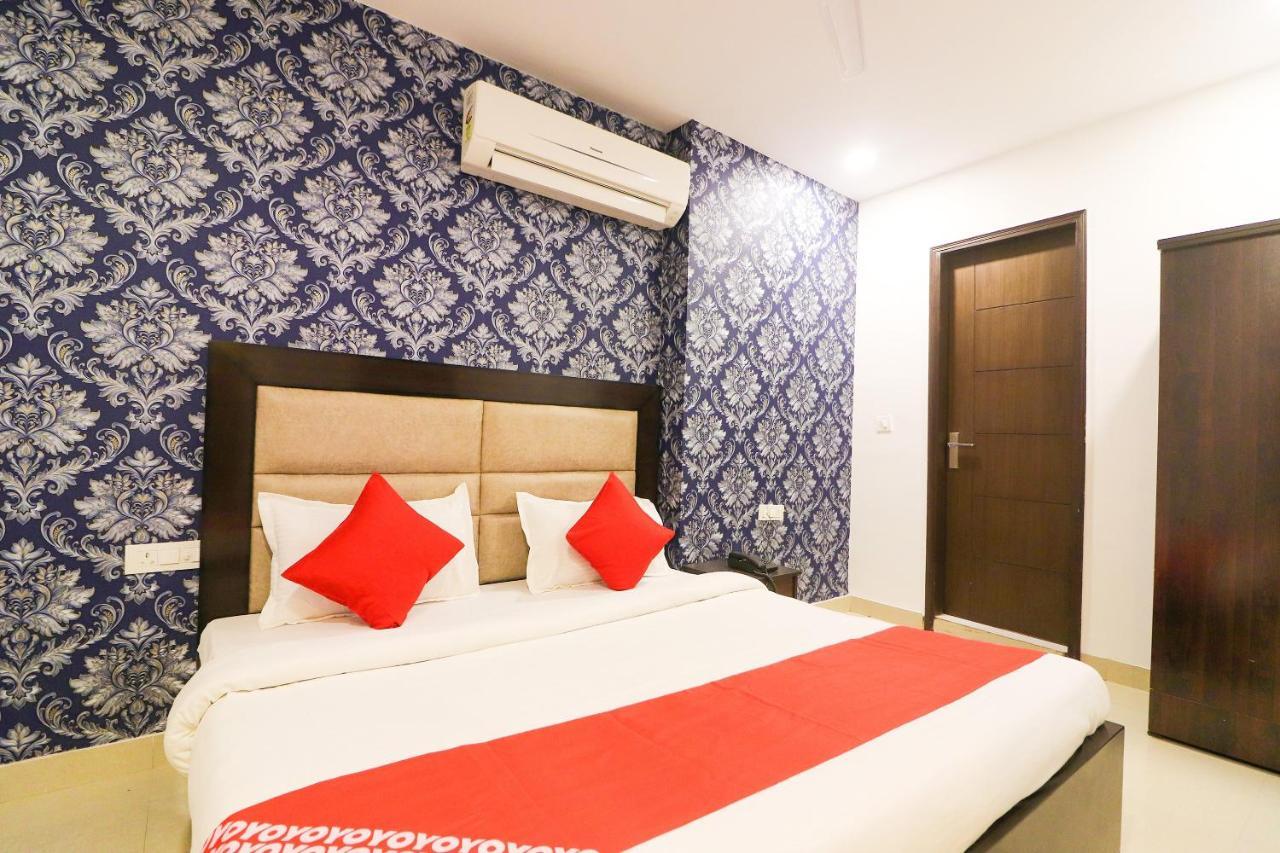 โอโย 63841 ไวท์ ออร์คิด Hotel Indraprast ภายนอก รูปภาพ