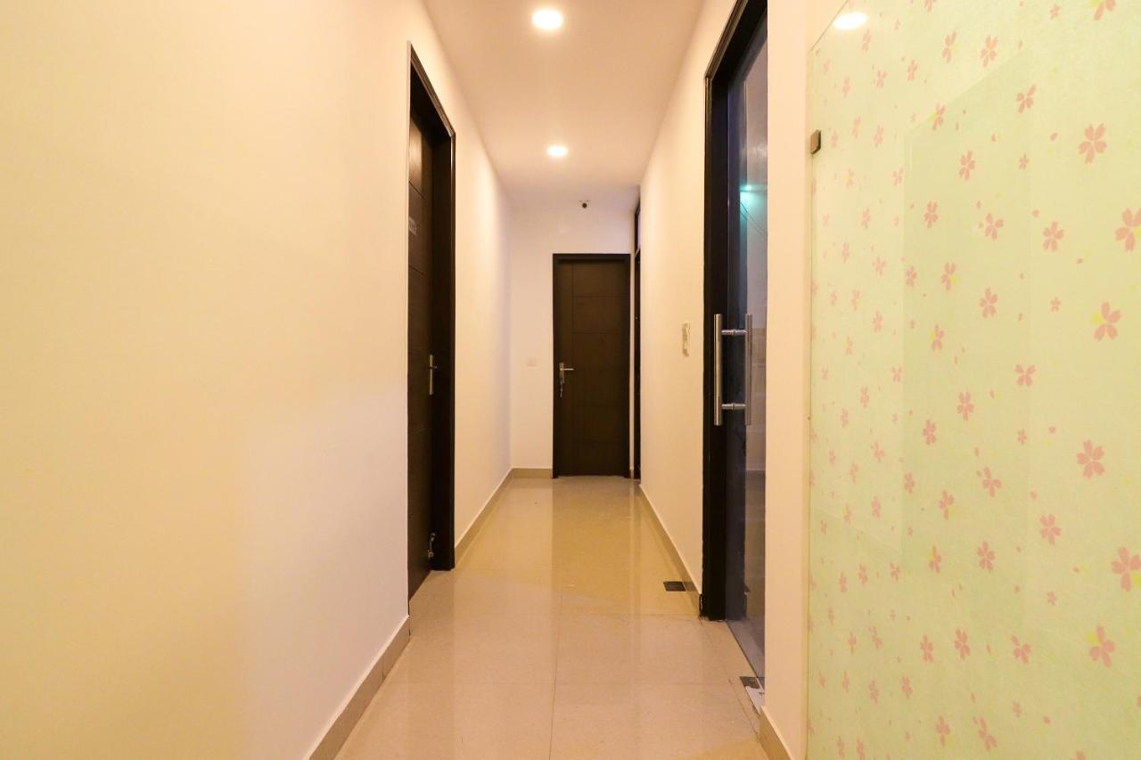 โอโย 63841 ไวท์ ออร์คิด Hotel Indraprast ภายนอก รูปภาพ